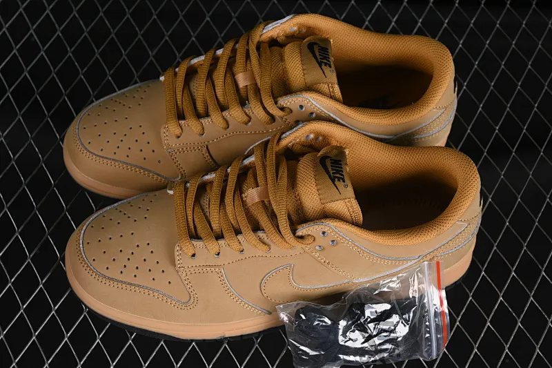 All categories Nk SB Dunk series Nk SB Dunk Low low-top sneakers Nike SB Dunk Low wheat color low-top casual sneakers HQ1932-700